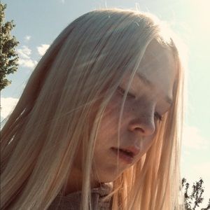 Meet your Posher, Lily